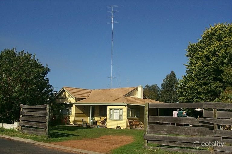 13 Forrest St, East Bunbury, WA 6230