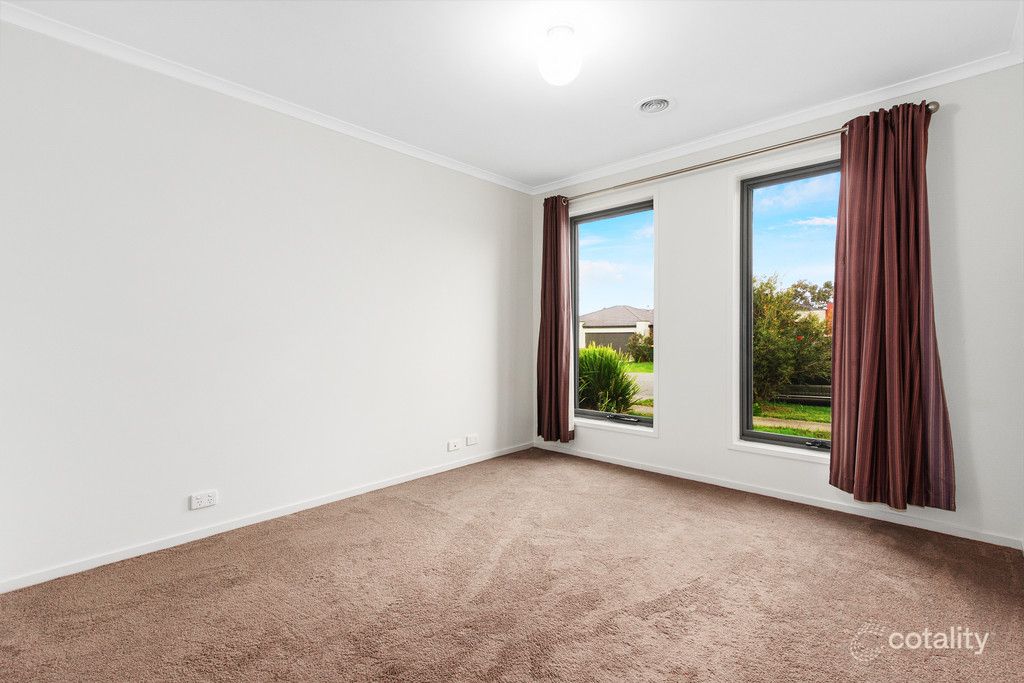 5 Granya Gr, Pakenham, VIC 3810