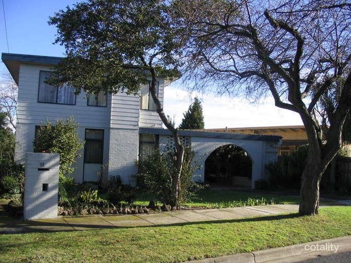 11 Byng Ave, Heatherton, VIC 3202