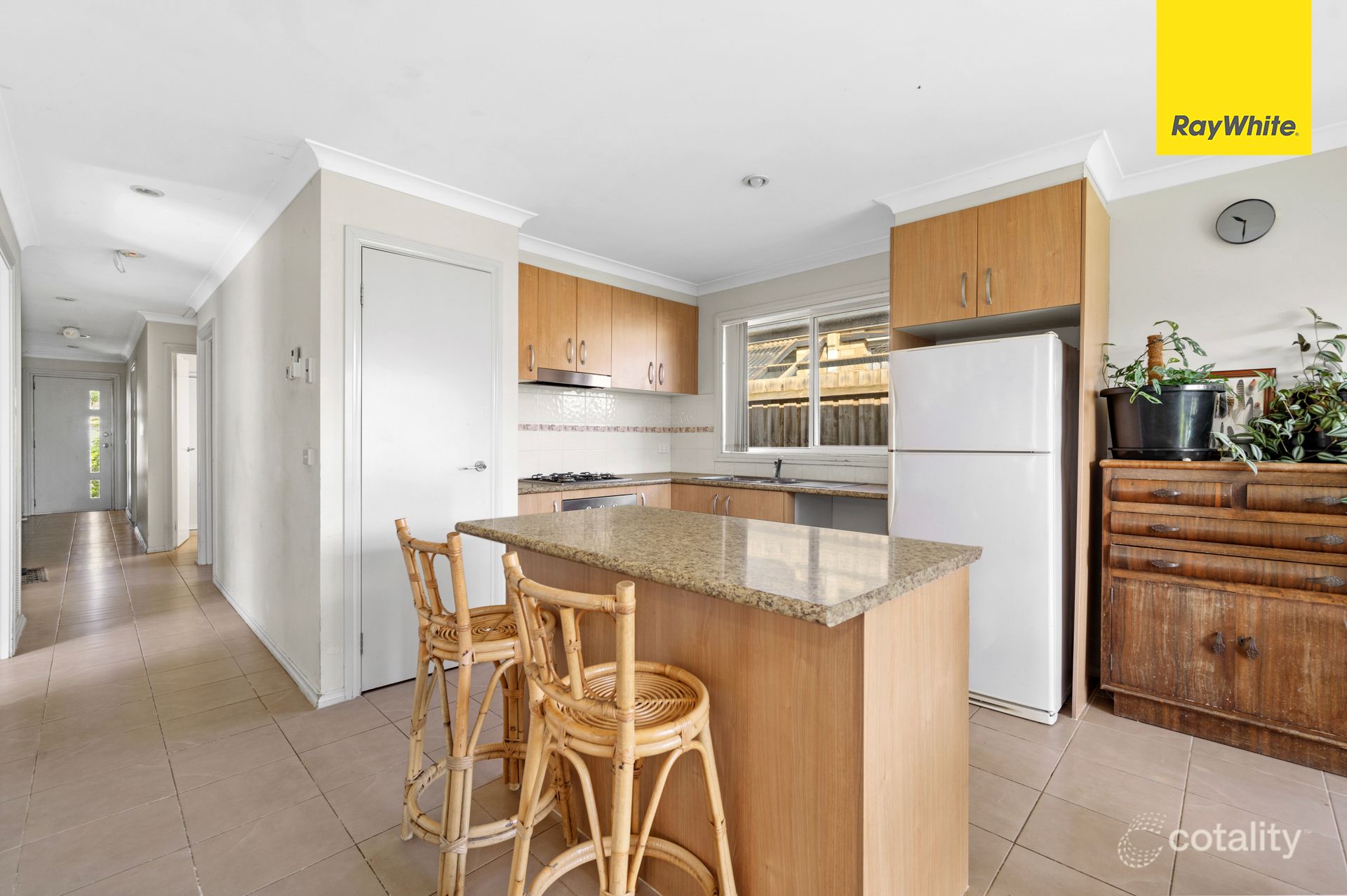 27 Lord Nolan St, Kurunjang, VIC 3337