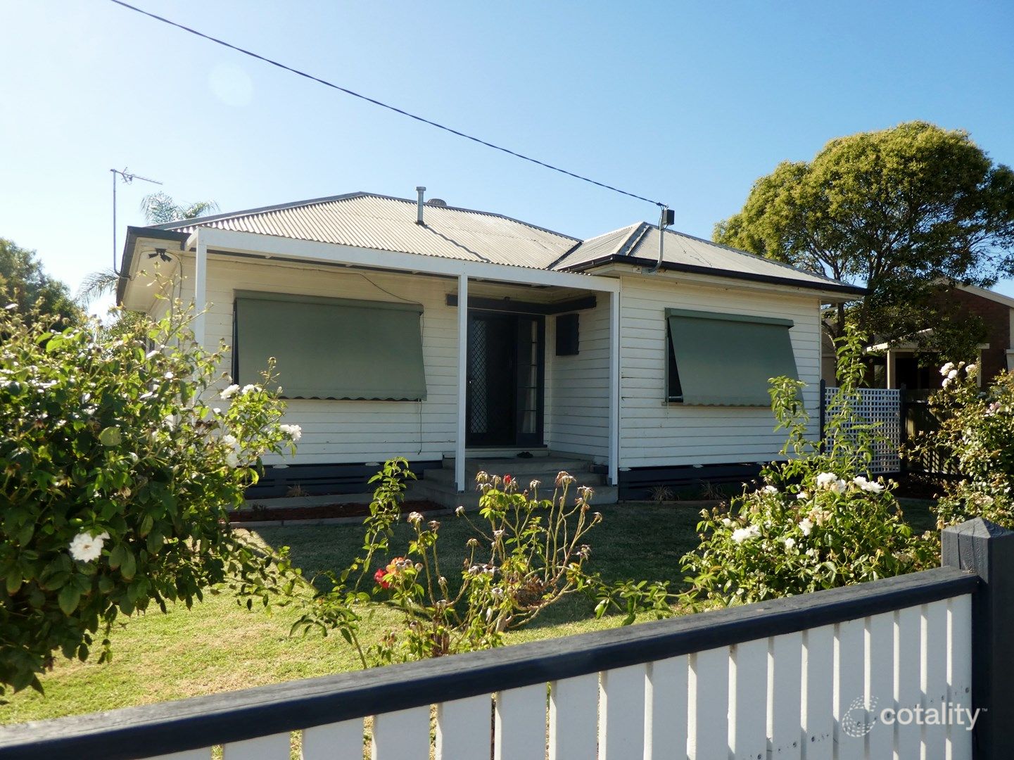 22 Oak St, Seymour, VIC 3660