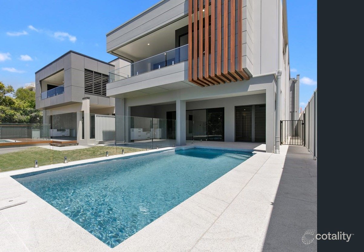 254 Esplanade, Pialba, QLD 4655