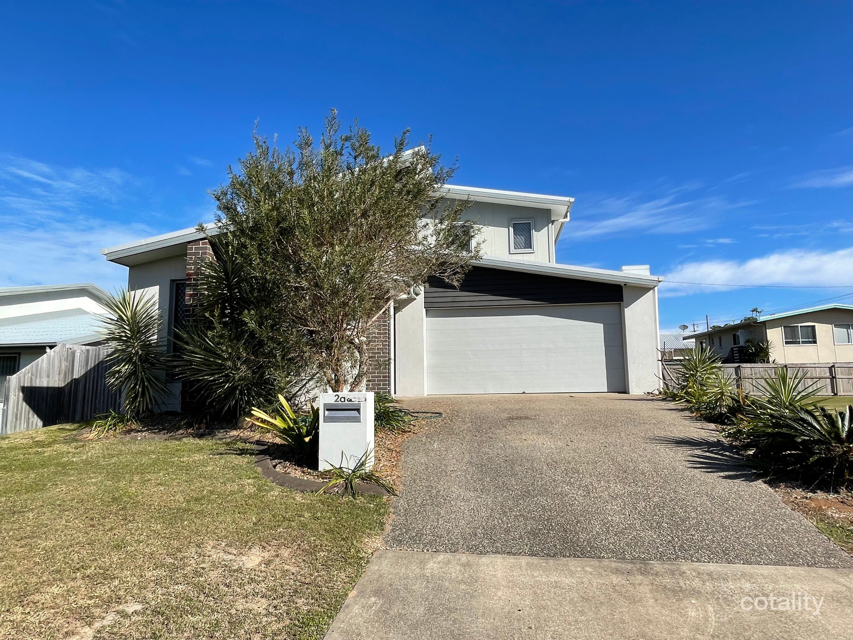 2a Robin St, Slade Point, QLD 4740