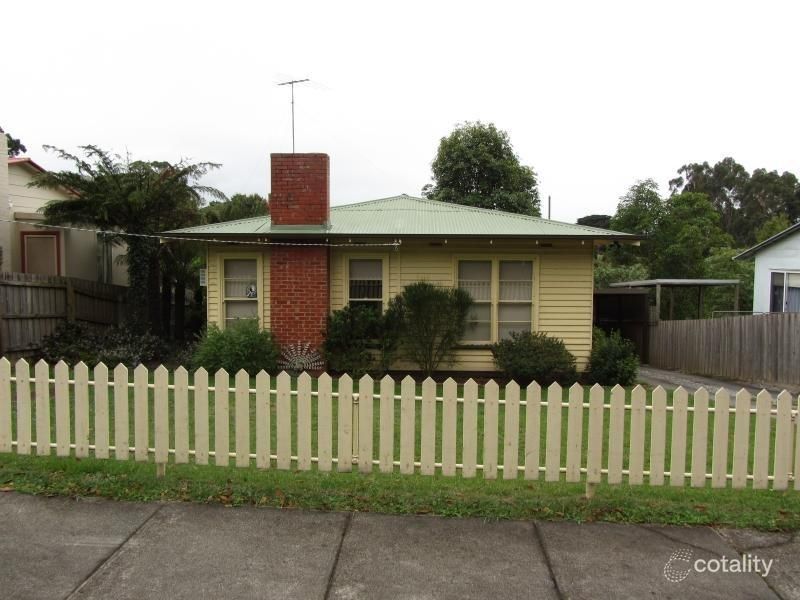 17 Victoria St, Drouin, VIC 3818