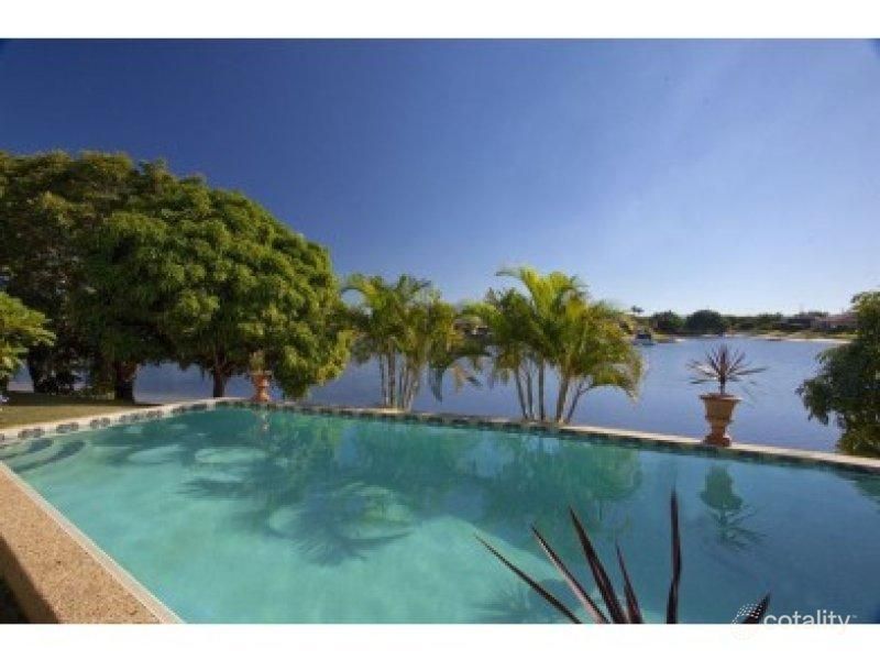 31 Coobowie St, Broadbeach Waters, QLD 4218