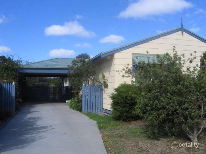69 Wyndham Ave, Cowes, VIC 3922