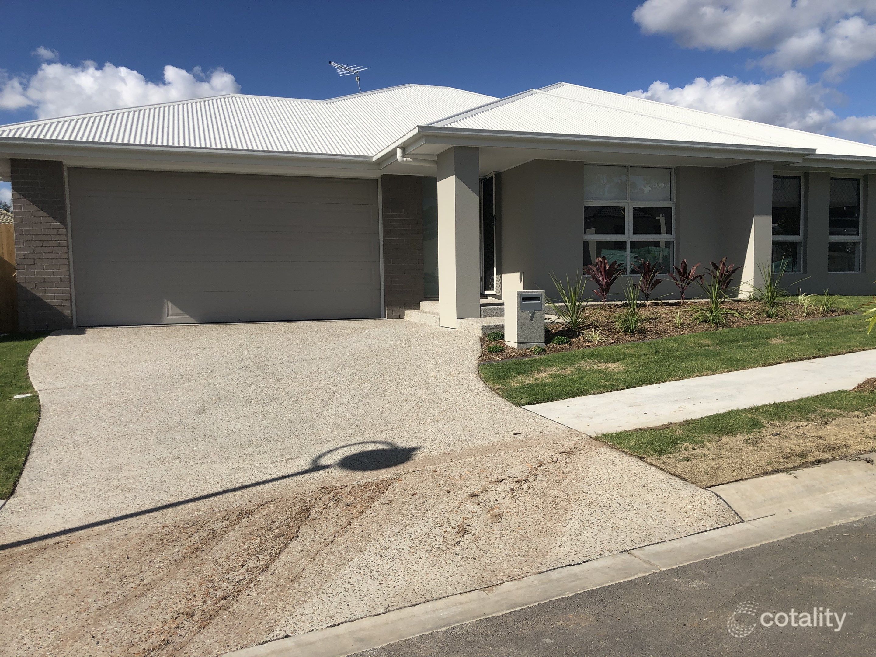 7 Sweetman Pl, Hillcrest, QLD 4118