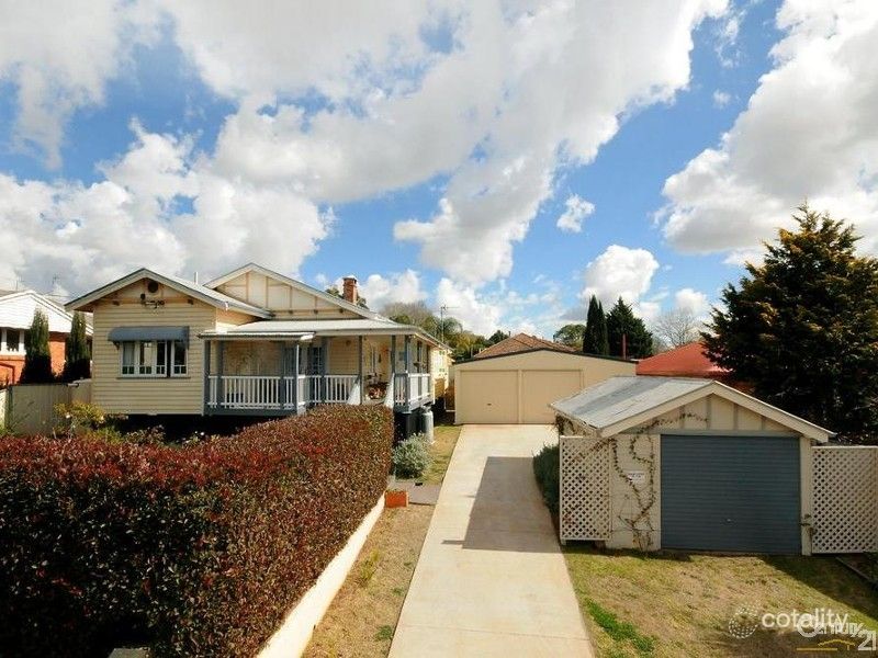 31 Ramsay St, South Toowoomba, QLD 4350