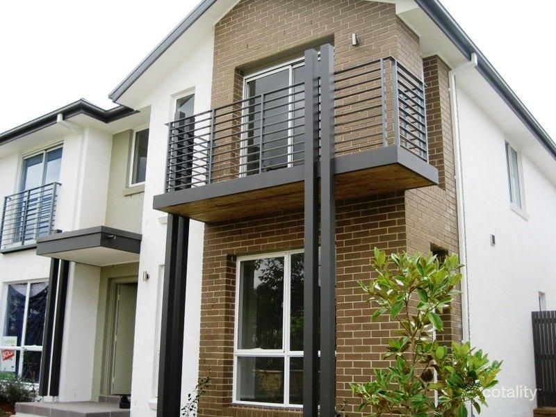 34 Stanley Ave, Middleton Grange, NSW 2171