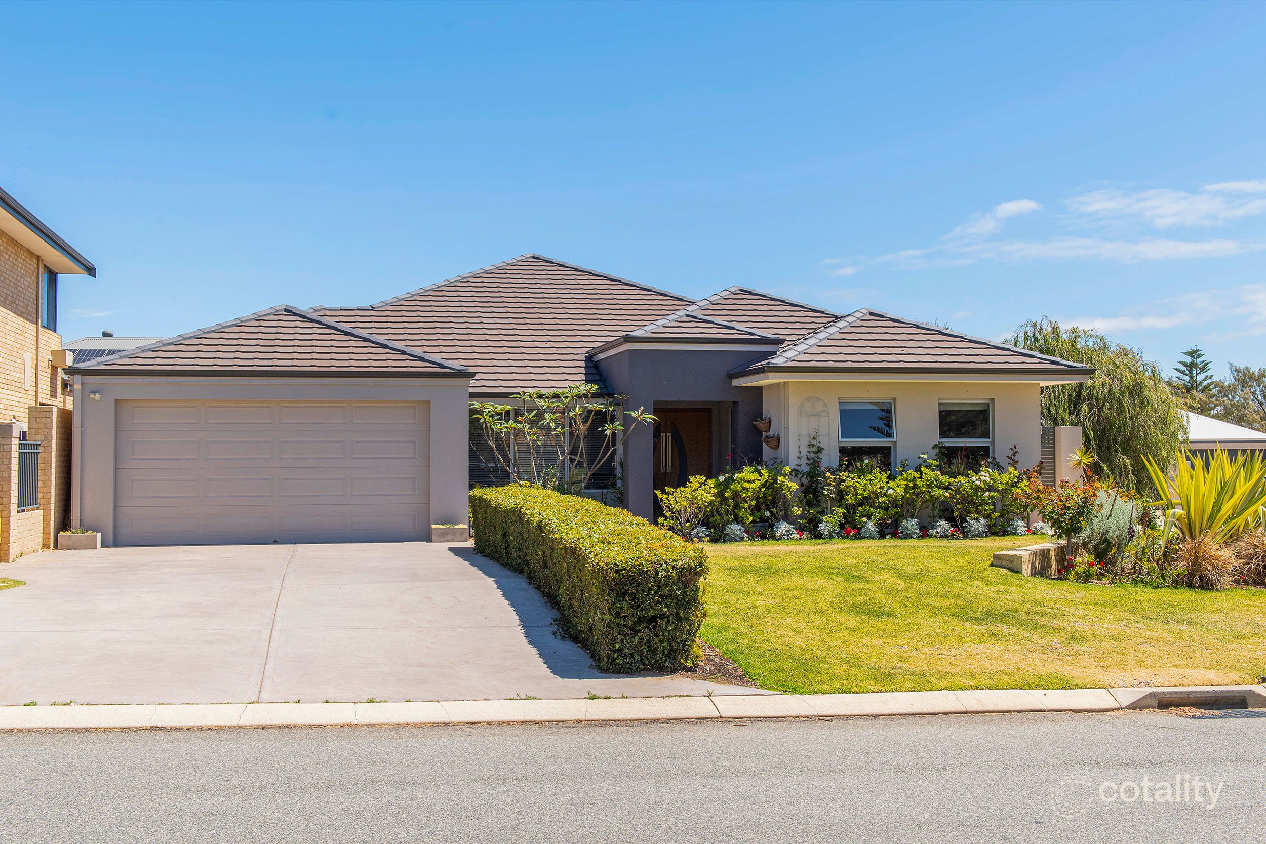 16 Sail Ave, Wannanup, WA 6210