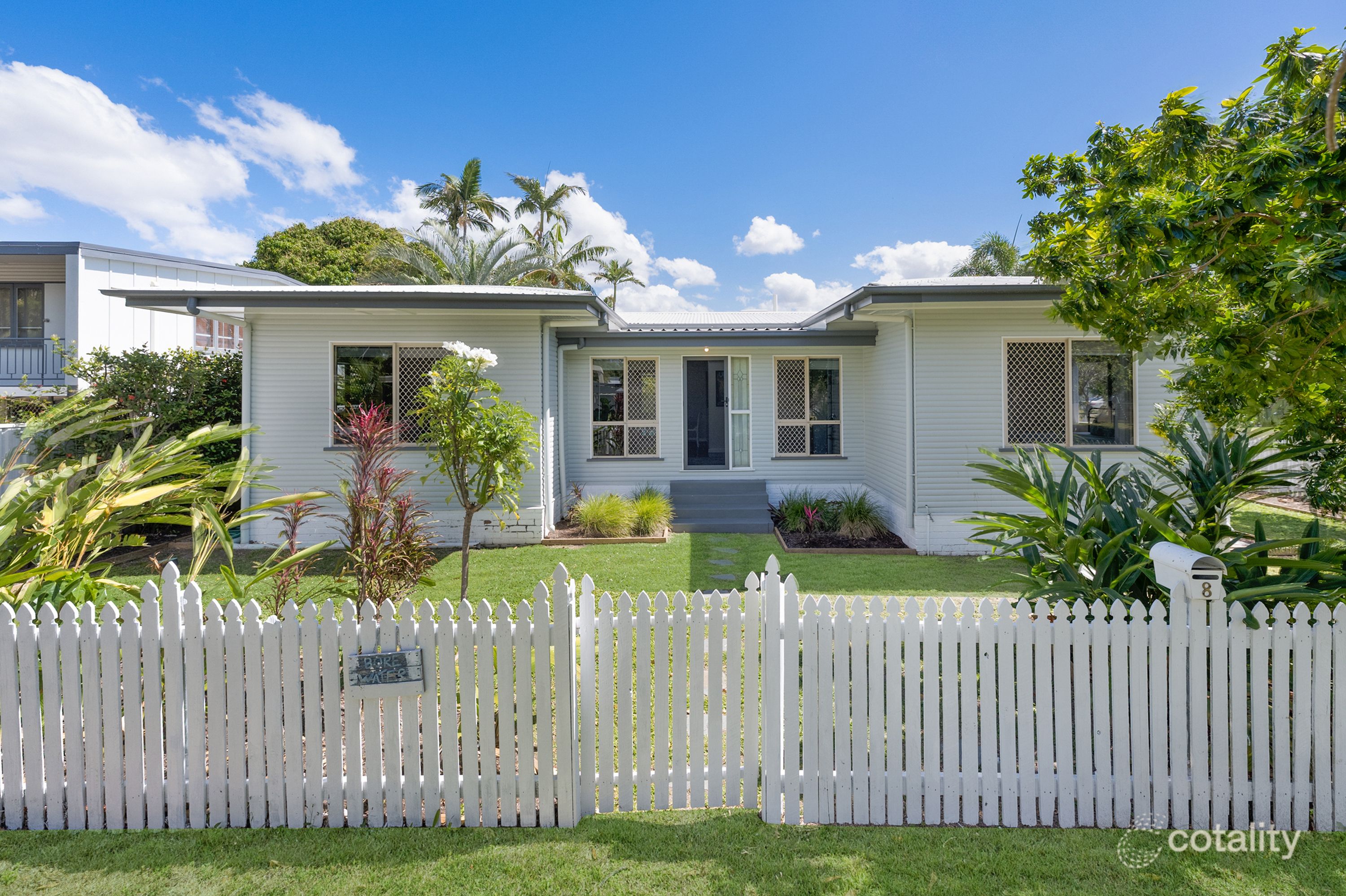 8 Moorina St, Mundingburra, QLD 4812