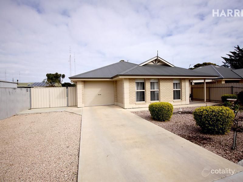 21 Symons St, Moonta Bay, SA 5558