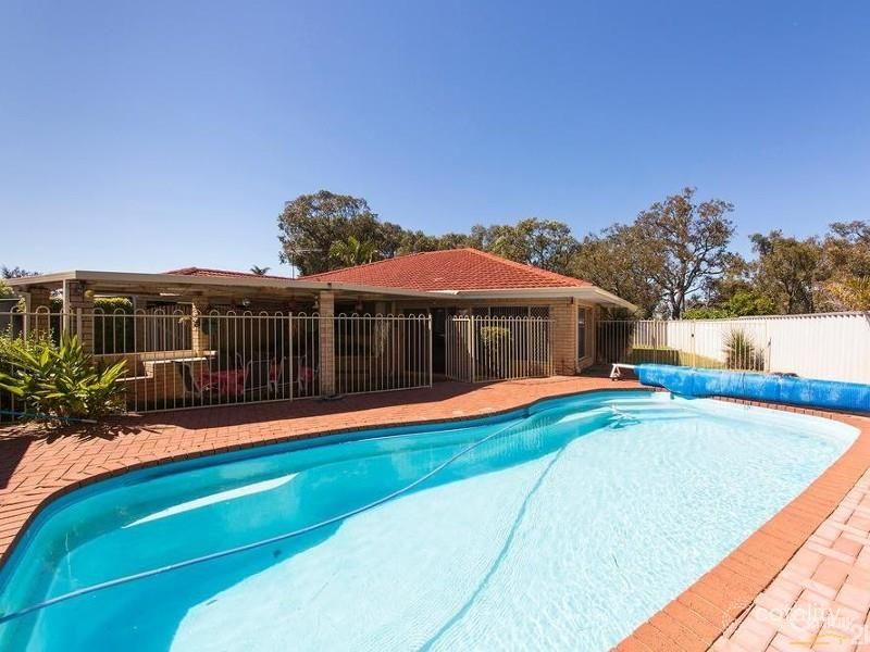 18 Antrim Ct, Woodvale, WA 6026