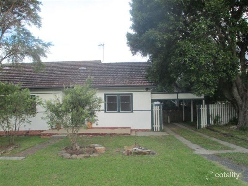 2 Dalwah St, Bomaderry, NSW 2541