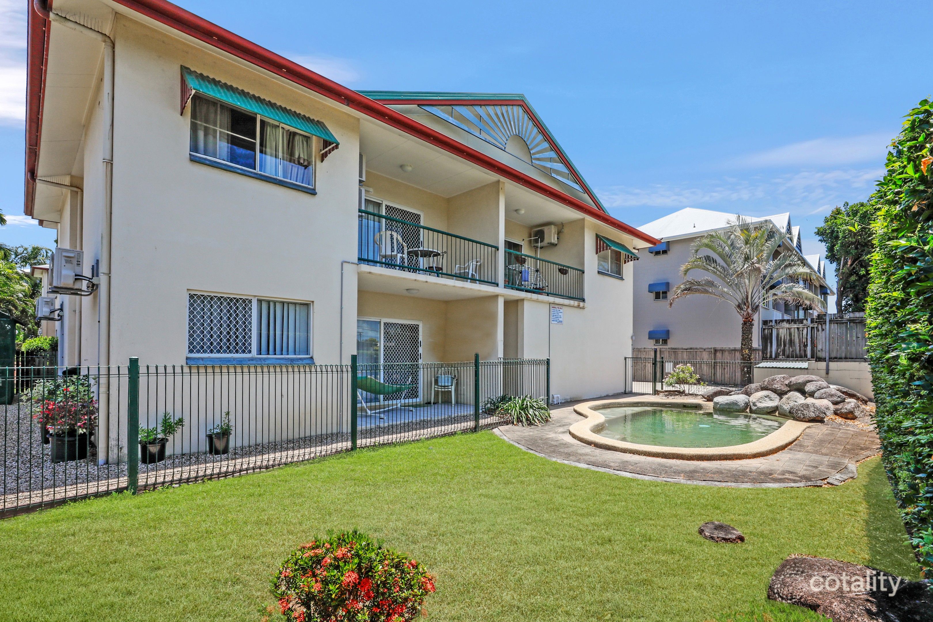 2/63-65 Mccormack St, Manunda, QLD 4870