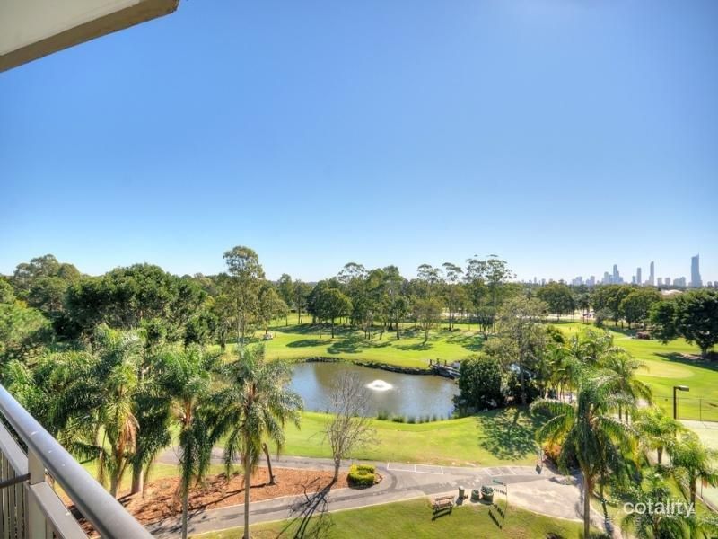 43/11 Fairway Dr, Clear Island Waters, QLD 4226