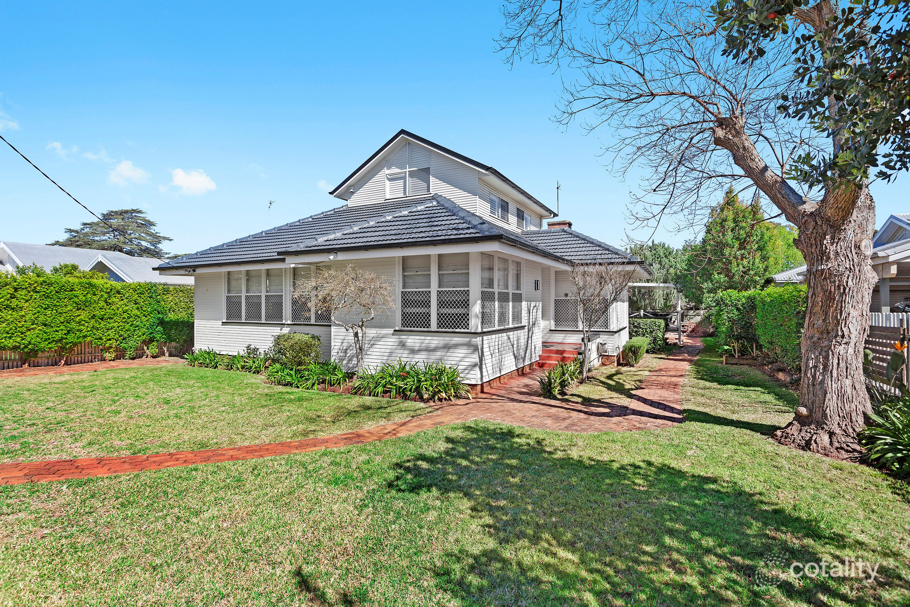 20 Lydwin Cres, East Toowoomba, QLD 4350