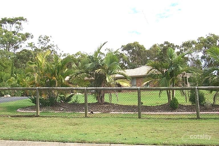 3 Honeymyrtle Ct, Capalaba, QLD 4157