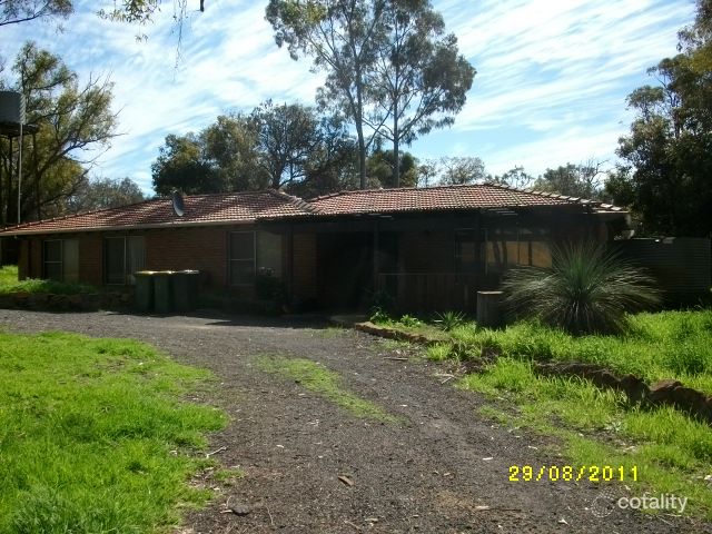 27 Ashley Rd, Hope Valley, WA 6165