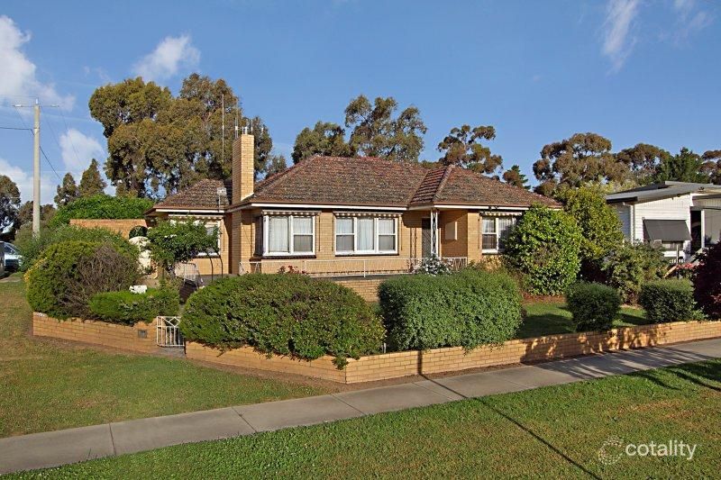 60 Specimen Hill Rd, Golden Square, VIC 3555