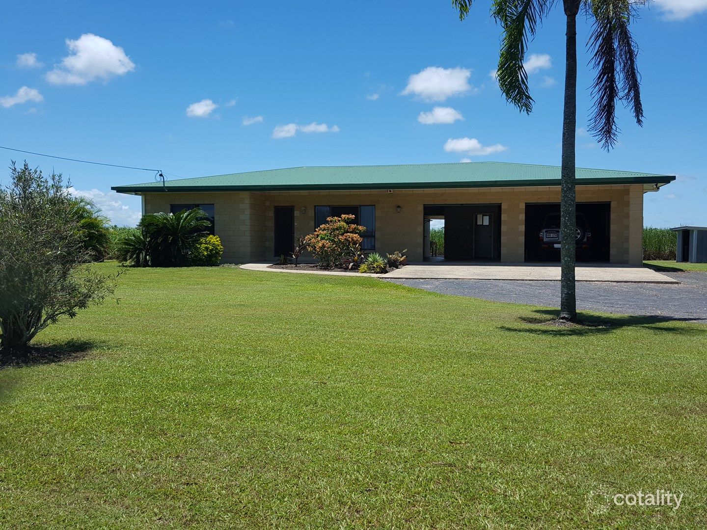 2 Murdering Point Rd, Kurrimine Beach, QLD 4871