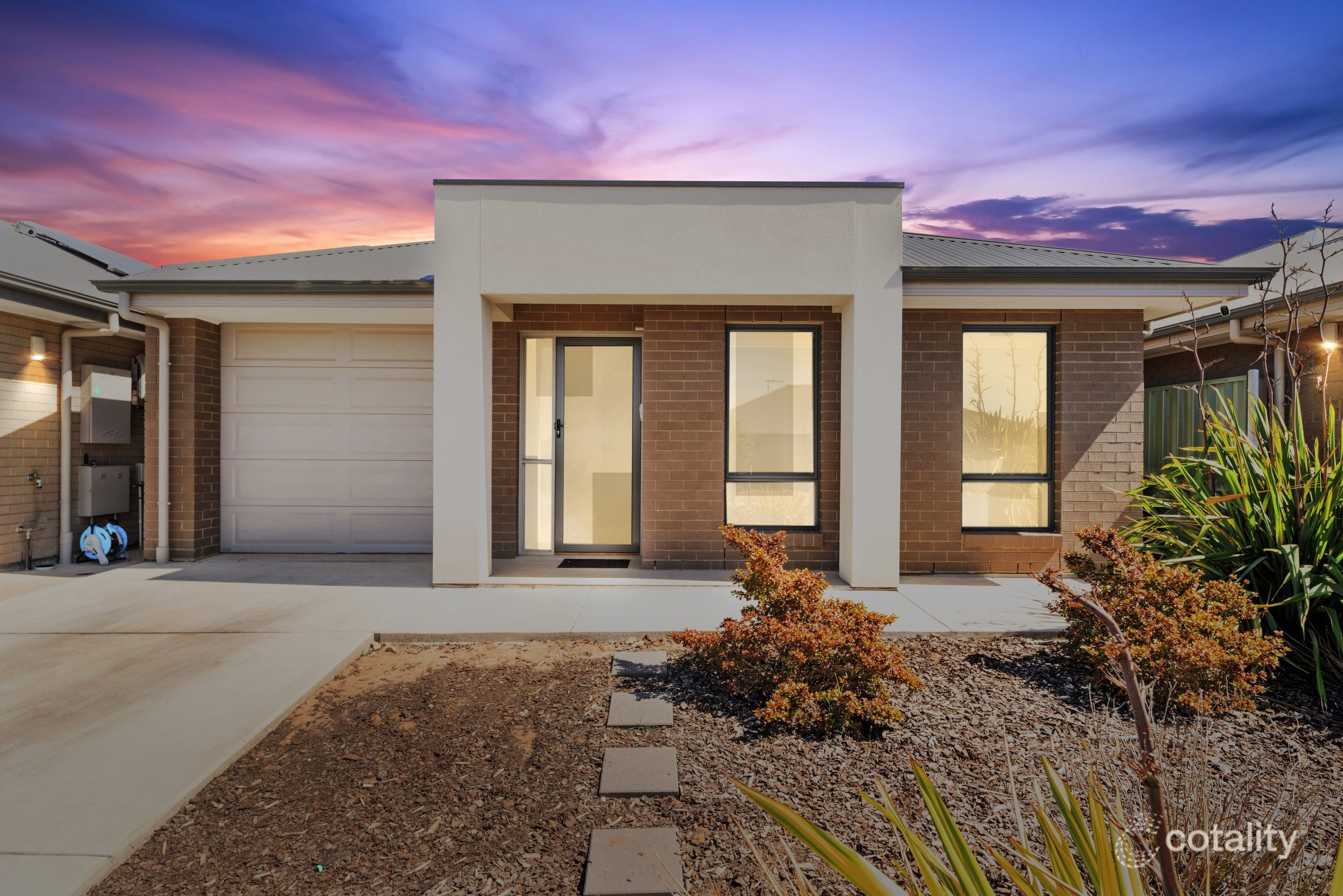 65 Seaway Rd, Hallett Cove, SA 5158