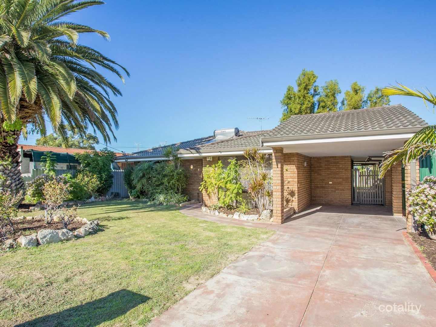 8 Placid Ct, South Lake, WA 6164