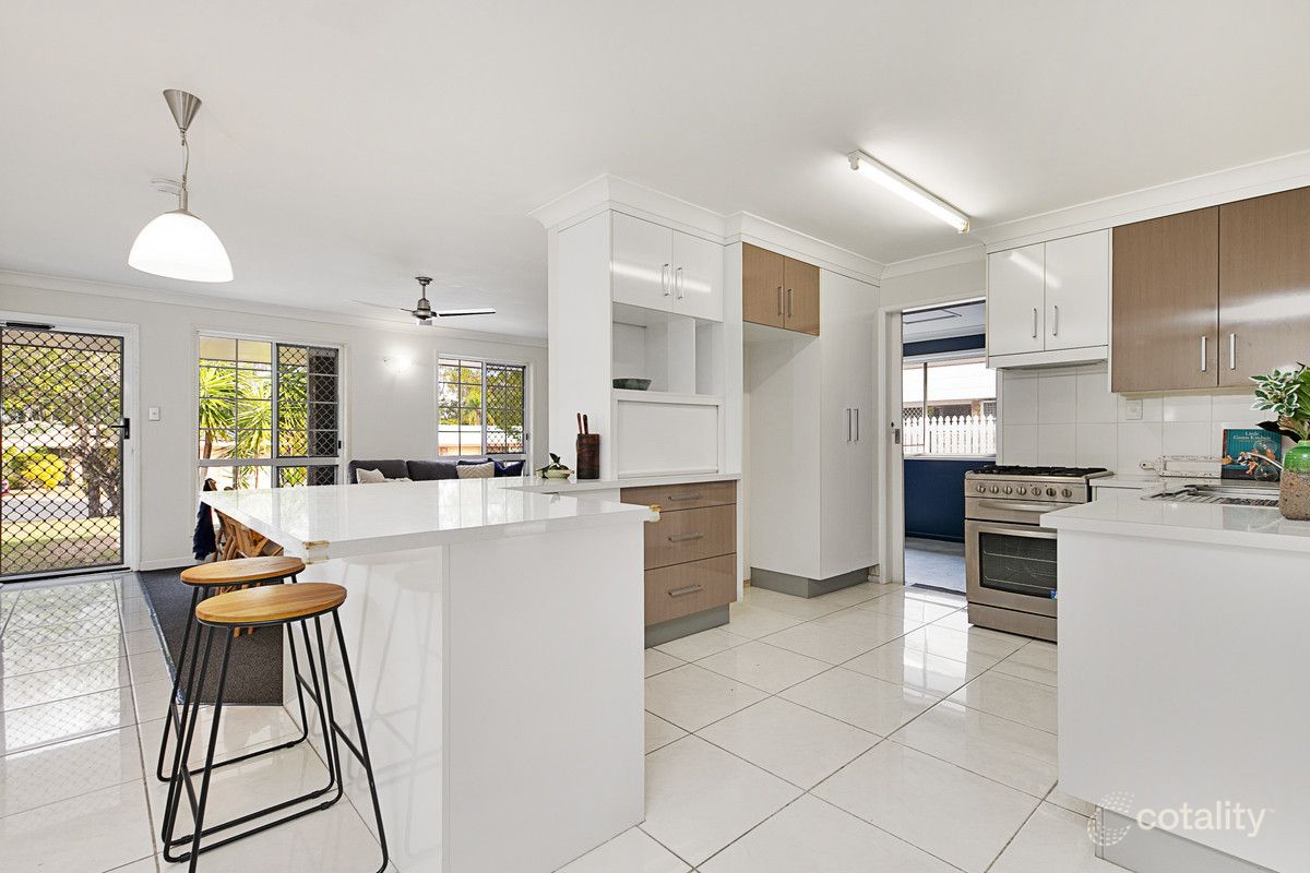 6 Kavanagh Cres, Koongal, QLD 4701