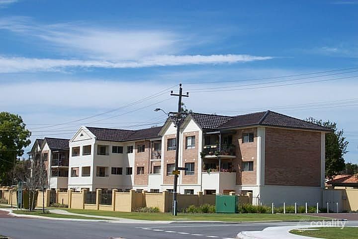 33/79 Waverley Rd, Coolbellup, WA 6163
