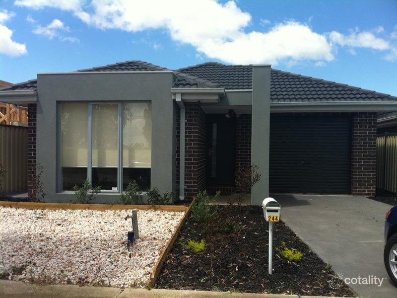 244 Station Rd, Cairnlea, VIC 3023