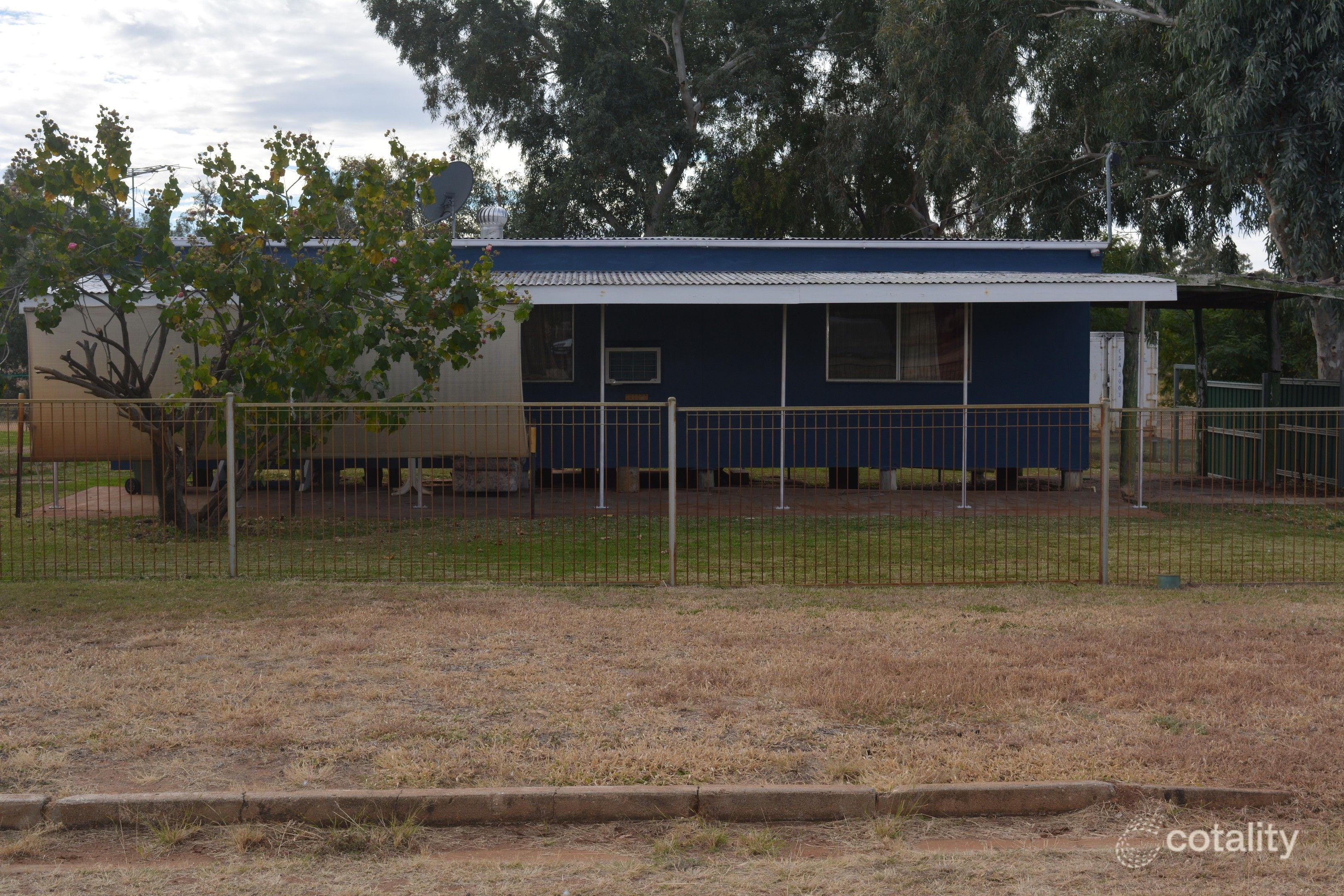 15 Garden St, Tambo, QLD 4478