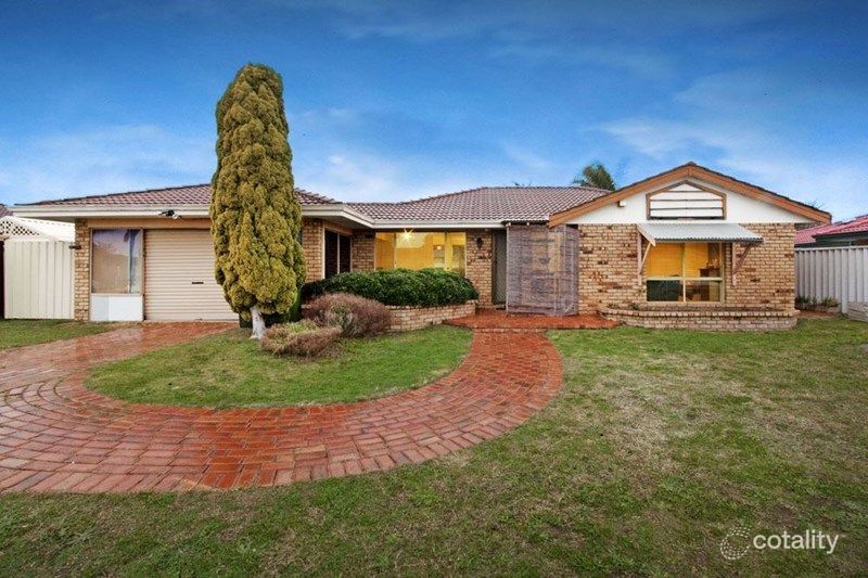 24 Glenway Loop, Cooloongup, WA 6168