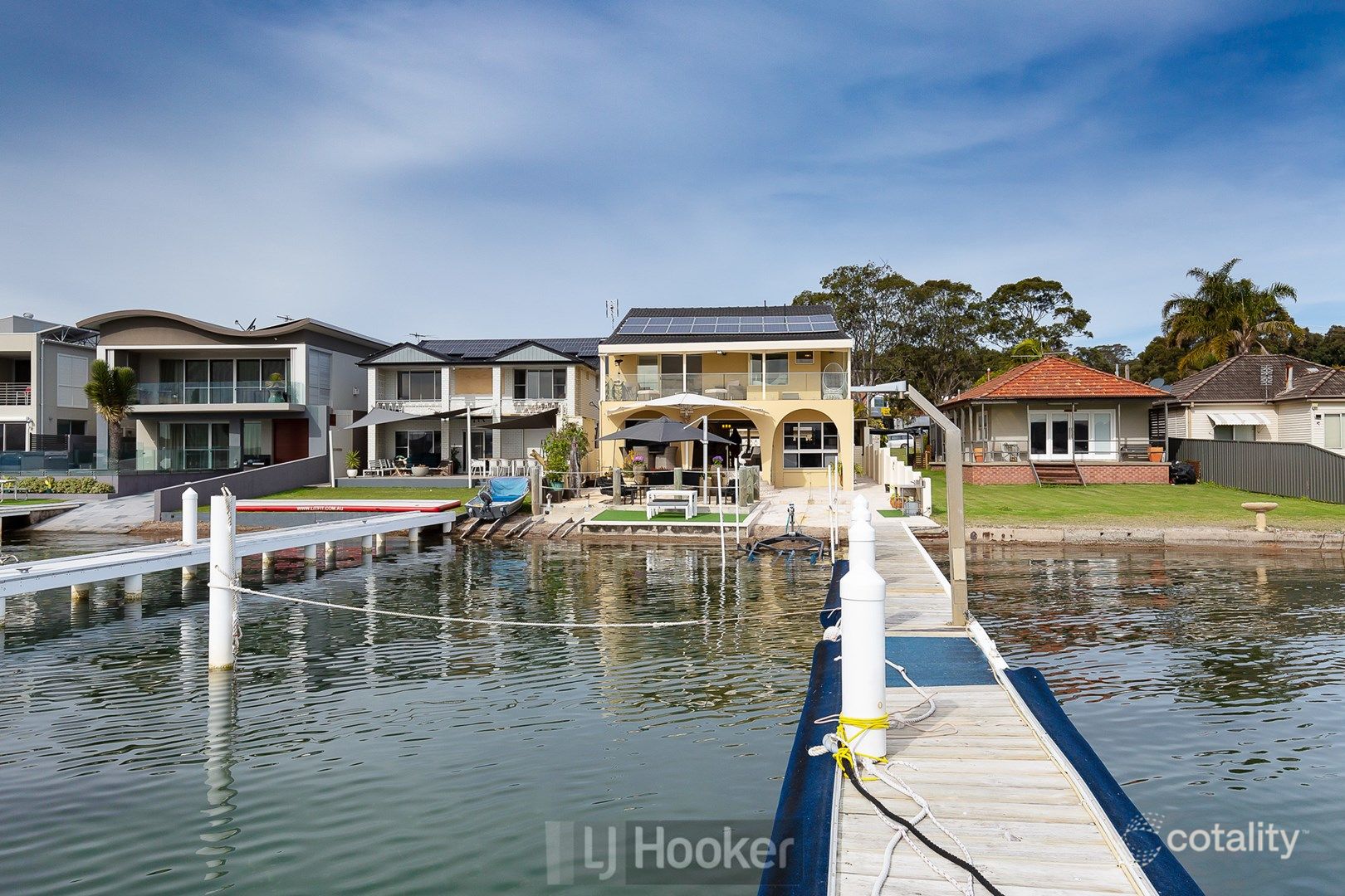 77 Dilkera Ave, Valentine, NSW 2280