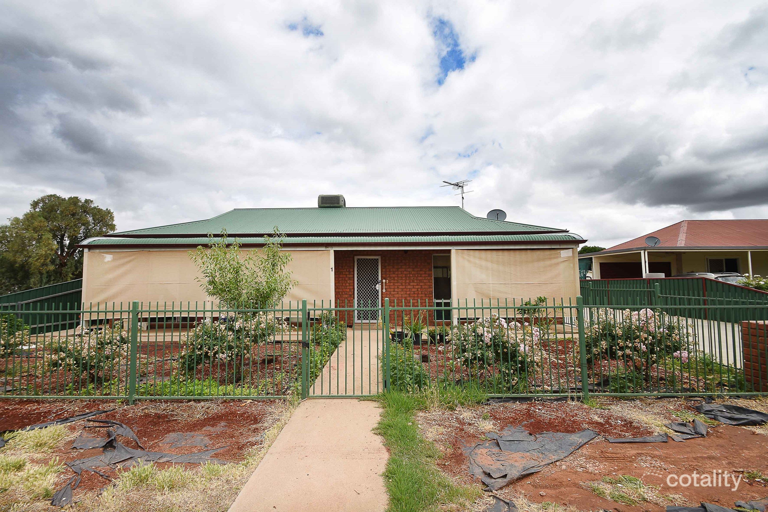 1/18 Shailer Tce, Euston, NSW 2737