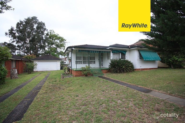 7 Palmer St, Ingleburn, NSW 2565