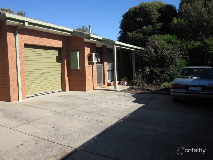 2/22 Mcewen Cres, West Wodonga, VIC 3690