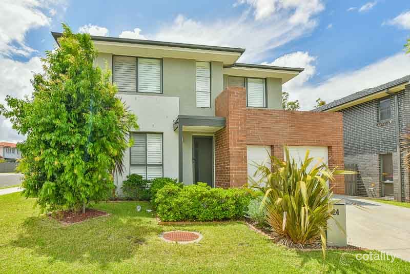 24 Boddingtons Rd, Glenfield, NSW 2167