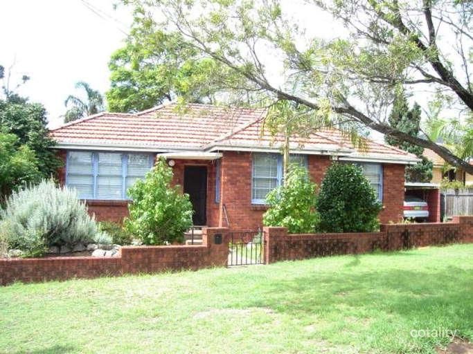 10 Thompson St, Earlwood, NSW 2206