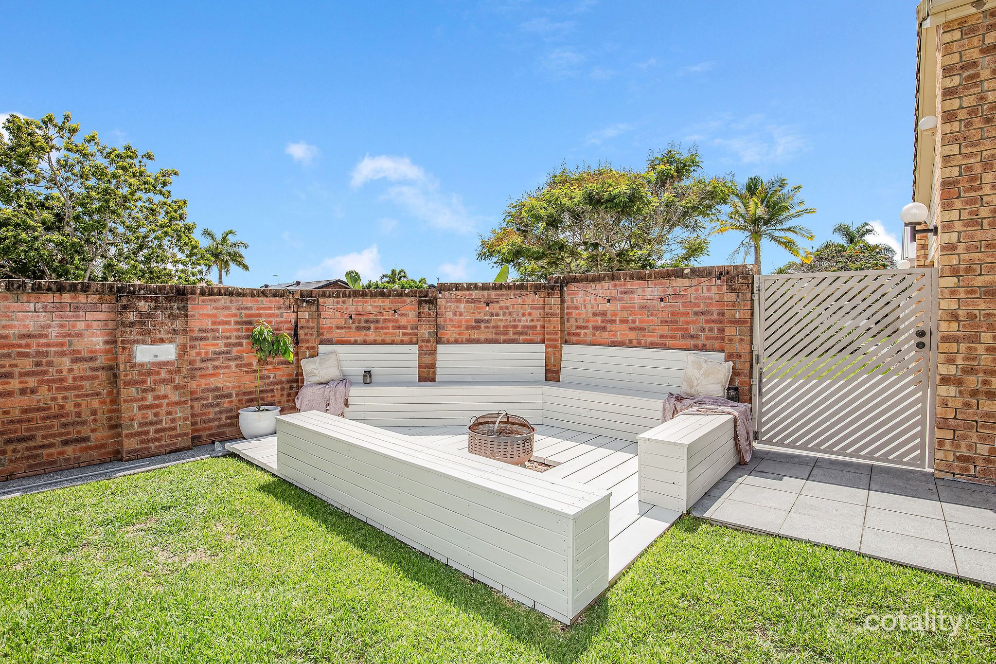 104 Columbus Dr, Hollywell, QLD 4216