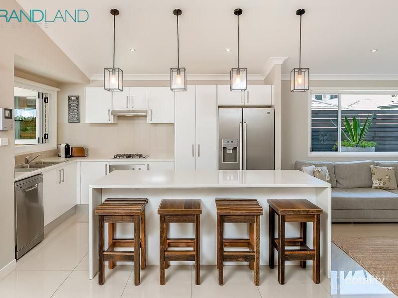 9 Connellan Ave, Middleton Grange, NSW 2171