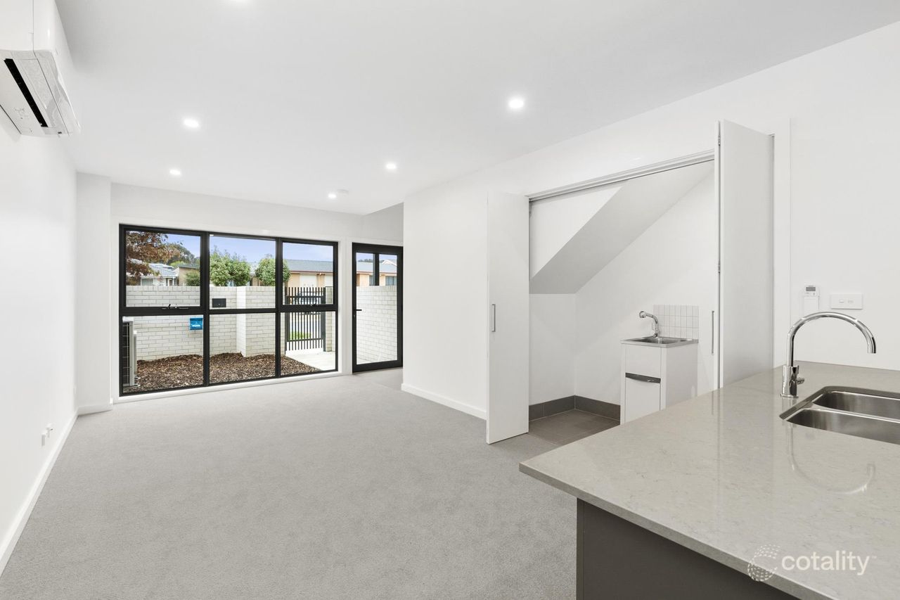 68/60 Kingsland Pde, Casey, ACT 2913