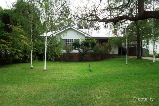 11 Gordon Ave, Griffith, NSW 2680