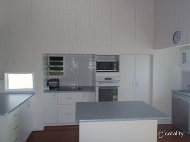 35 Bowen St, Roma, QLD 4455