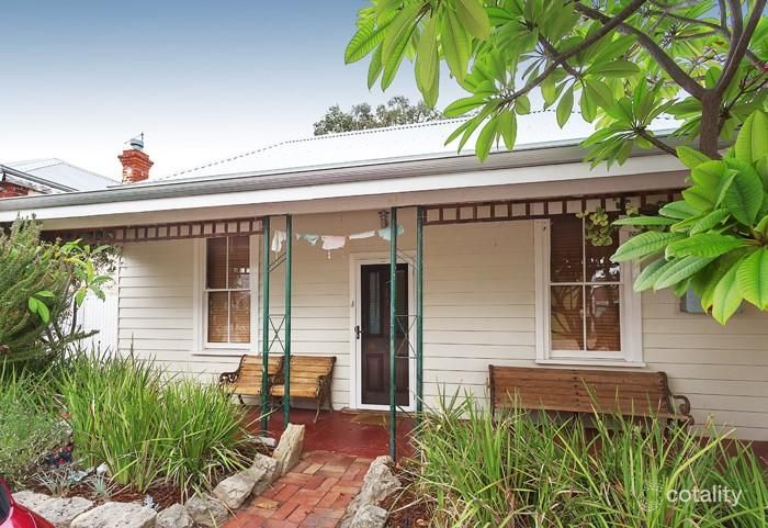 9 Douglas St, Fremantle, WA 6160