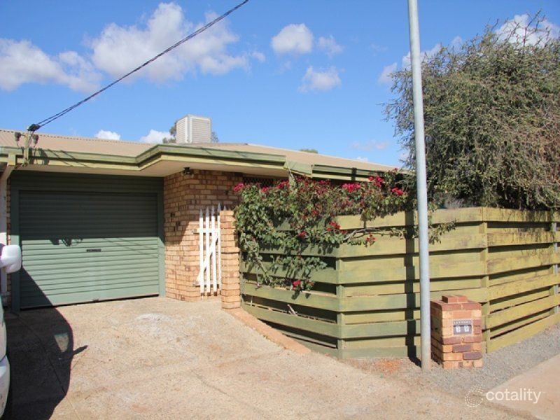 3/9 Mclaren St, Boulder, WA 6432