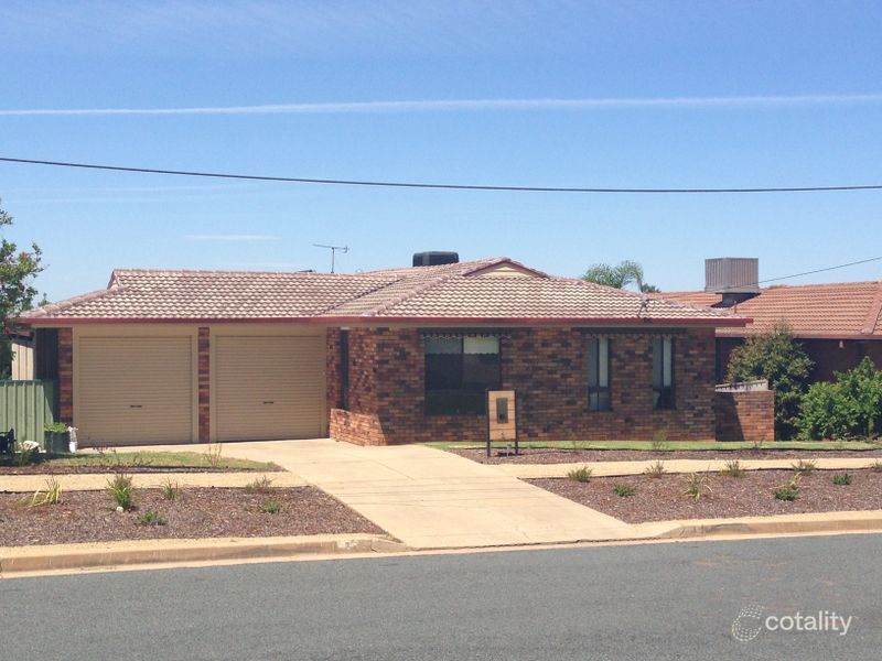 3 Patamba St, Kooringal, NSW 2650