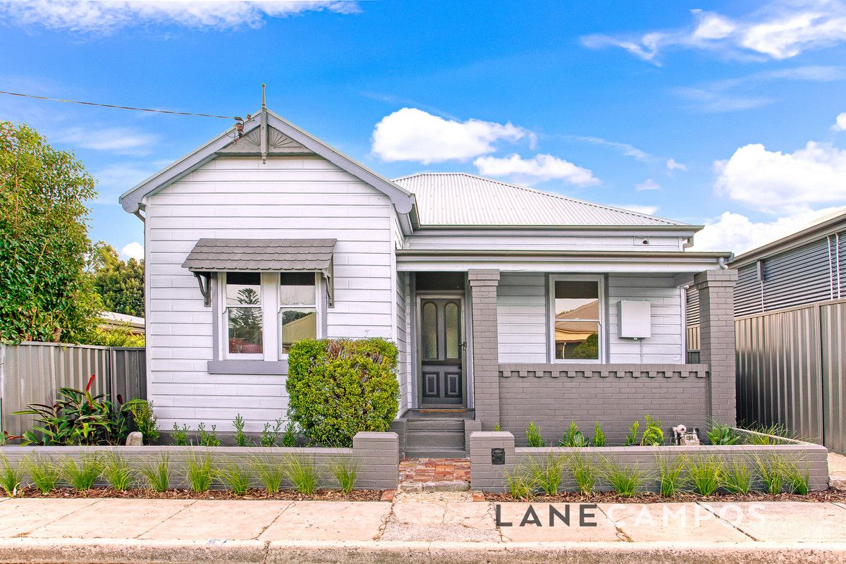 12 Grove St, Waratah, NSW 2298