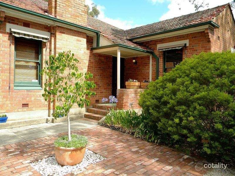 8 Barunga St, Eden Hills, SA 5050