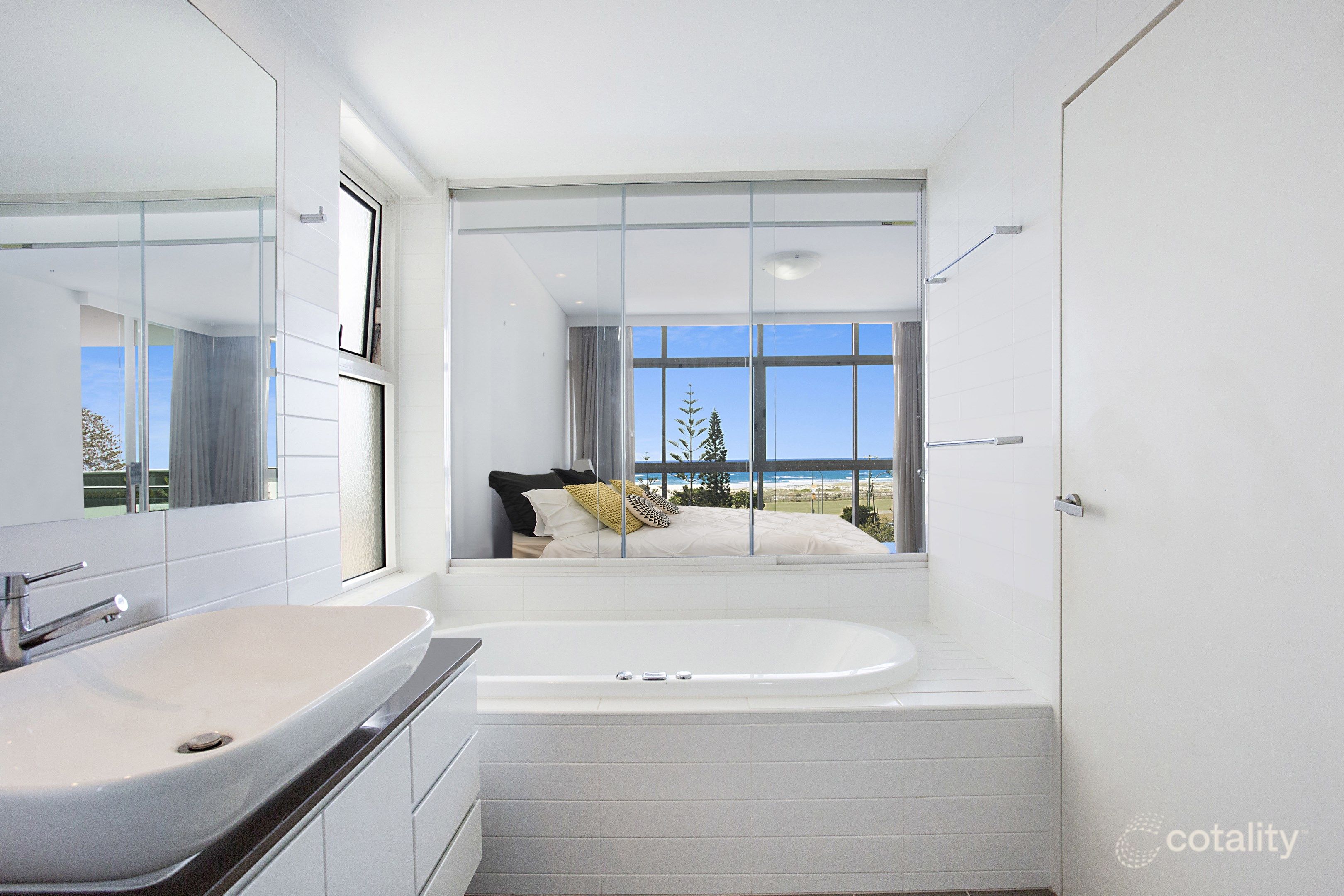 209/2 Creek St, Coolangatta, QLD 4225