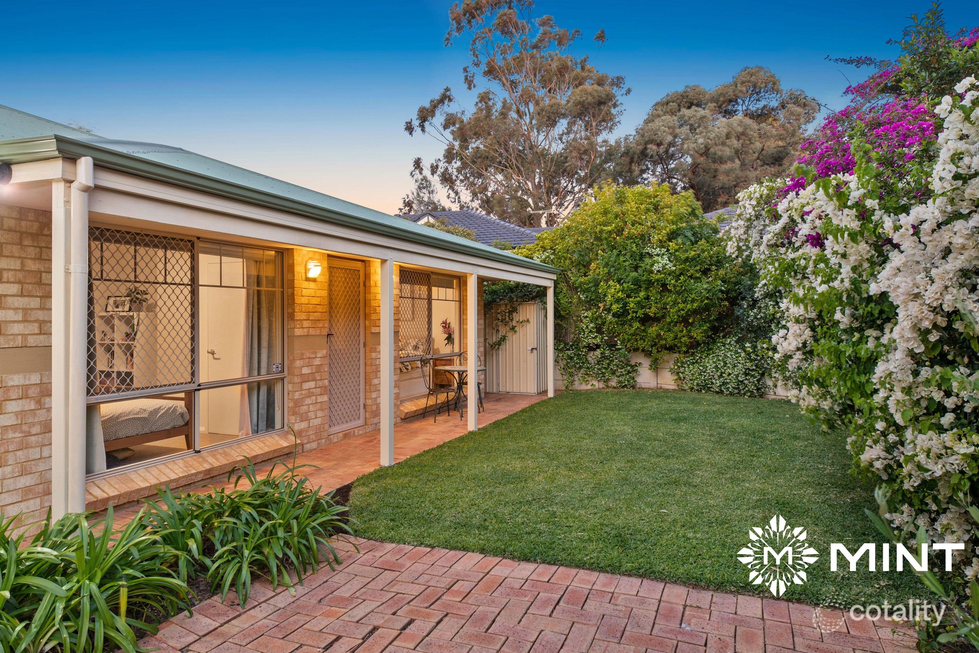 33b Aurelian St, Palmyra, WA 6157